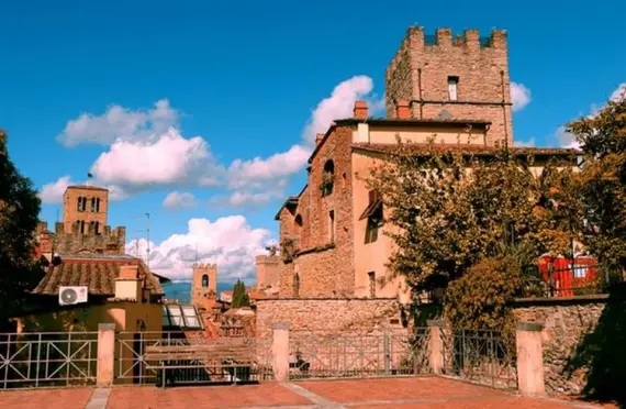 Arezzo - Buses and Buses - Transportation - Attractions and Monuments