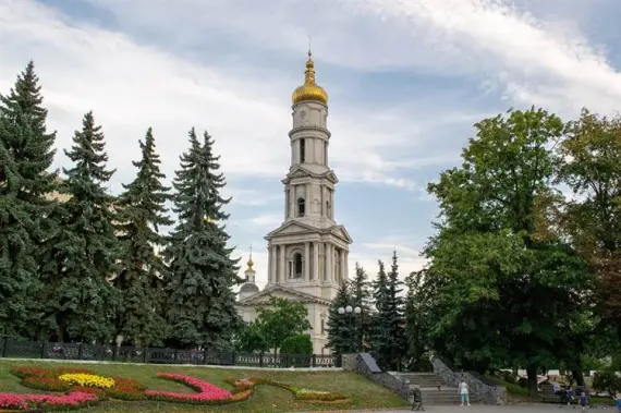 Kharkiv - Buses and Buses - Transportation - Attractions and Monuments