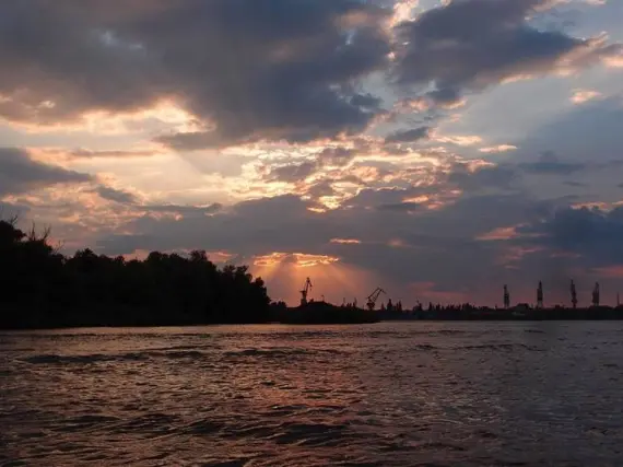 Sindbad tickets to Kherson.