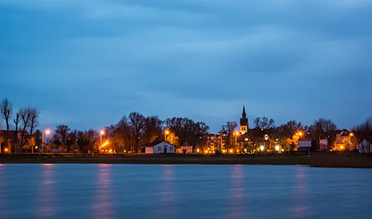 Buses to and from Elk - Bus schedules in Elk