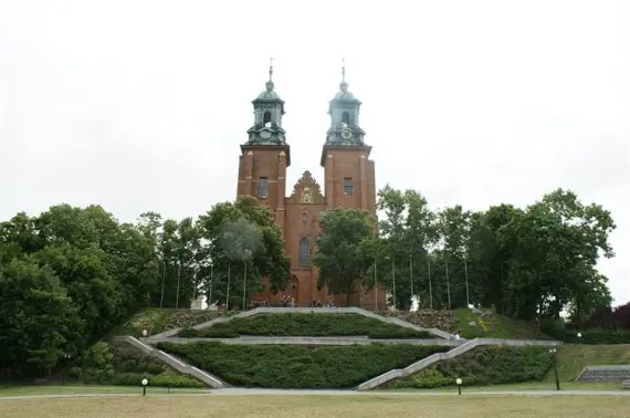 Gniezno - PKS - Buses and Buses - Tourist Attractions