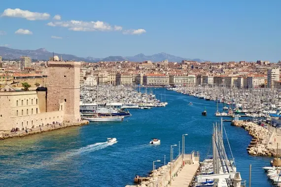 Marseille - Buses and buses - Transport - Attractions and sights