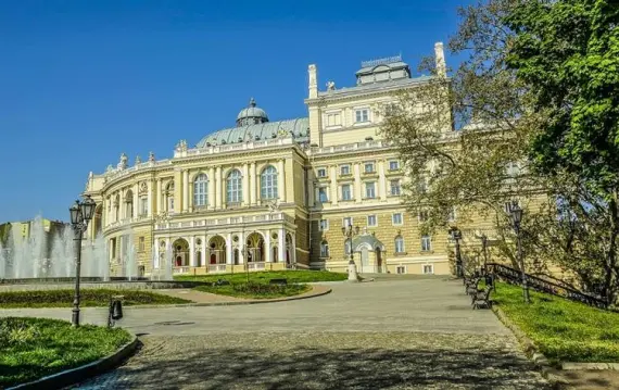 Odessa - Attractions and sights - Buses and buses