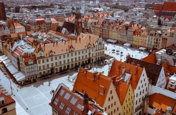Wroclaw - Bus and coach services - Sightseeing and attractions