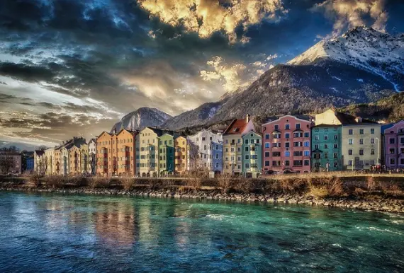 Innsbruck - Buses and buses - Transport - Attractions - What to see