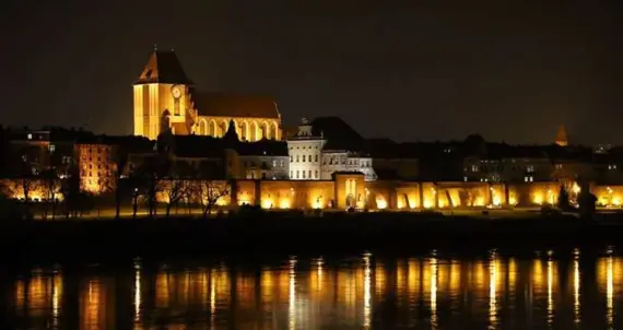 Torun by bus / PKS - Restaurants and sightseeing in Torun
